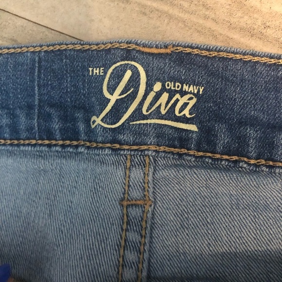 Old Navy The Diva Capri Jeans Women's Size 4 Blue 5-Pocket - Picture 2 of 3
